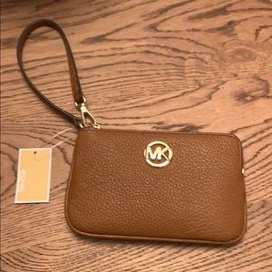 Michael Kors Women’s Fulton Top Zip Wristlet